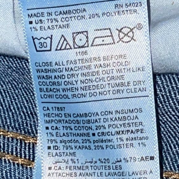 Old Navy Jean Short Women 30x11 Size 6 Blue Denim Regular Fit Cut Off Boyfriend - Picture 2 of 7